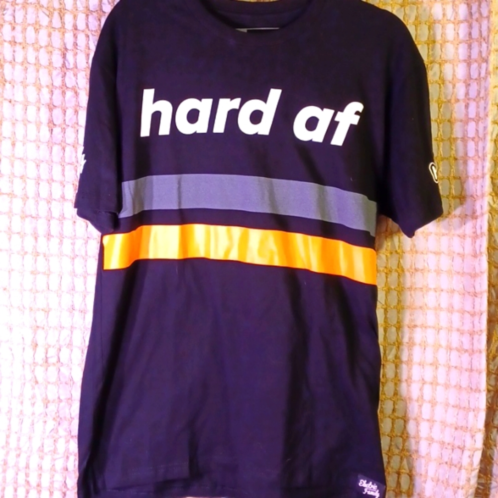 Electric family tee size large